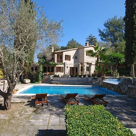 Holiday home Garrovera *