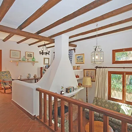 Holiday home Garrovera